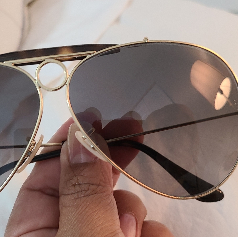 Sun Glasses - image 3